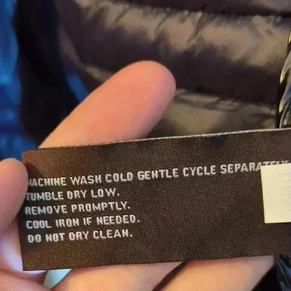 Shiny Black Puffer Jacket - Picture 6 of 9